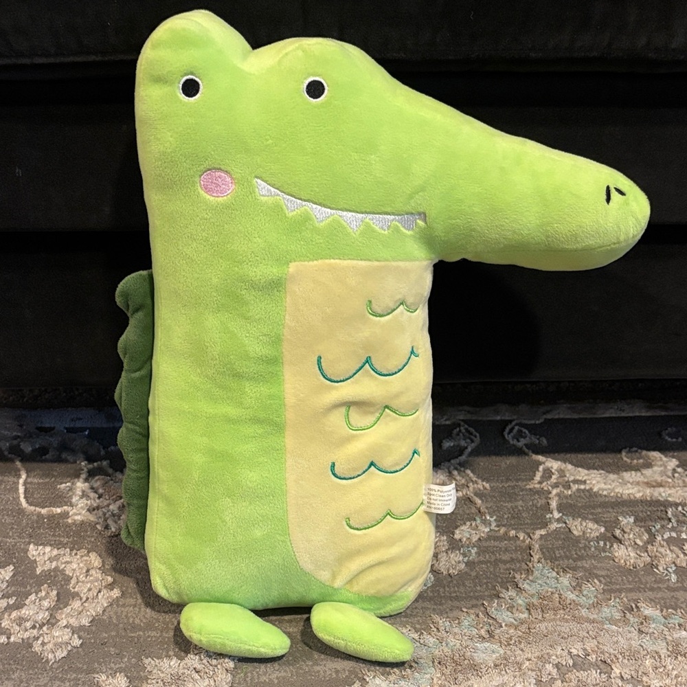 Green Plush Crocodile Seatbelt Pillow for Kids